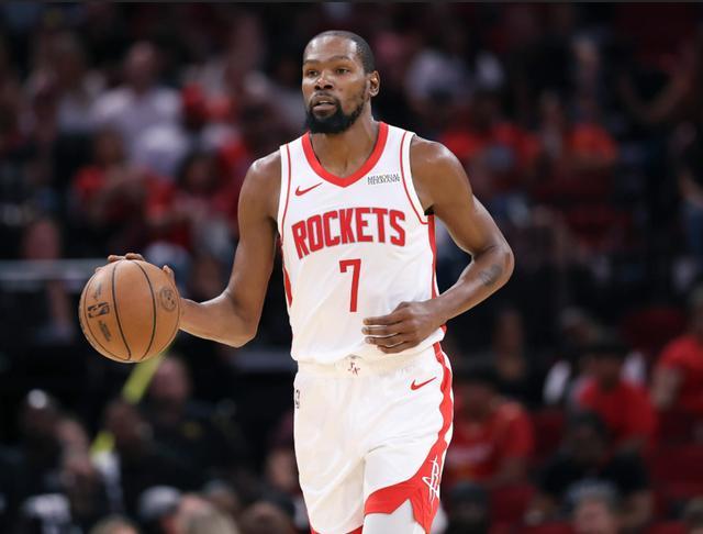 杜蘭特不能躋身第一陣容？ 他相比倫納德和布朗有哪些不足？