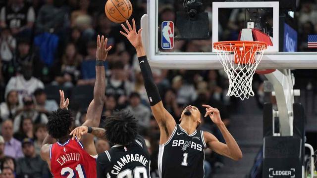 恩比德軍訓文班亞馬！逆天后撤步看傻76人替補席