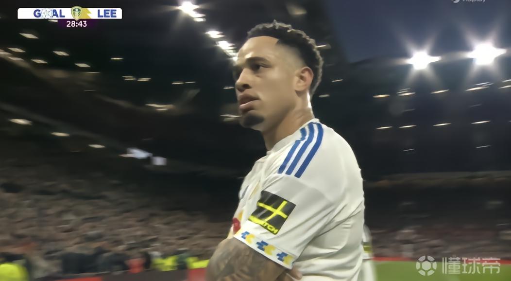 戰(zhàn)曼聯(lián)雙響，利茲聯(lián)前鋒奧卡福爾英超生涯首次上演梅開(kāi)二度