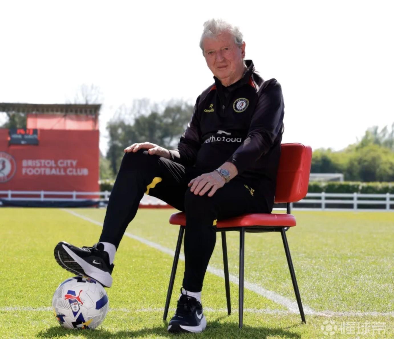 為何執(zhí)教布里斯托爾城？霍奇森開玩笑：我怕熱刺邀請(qǐng)我