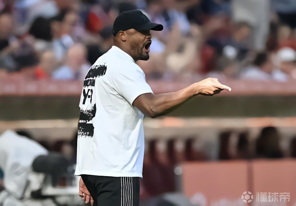 凱恩談孔帕尼中場(chǎng)發(fā)火：他對(duì)我們說(shuō)了一些很嚴(yán)厲的話，這沒(méi)錯(cuò)