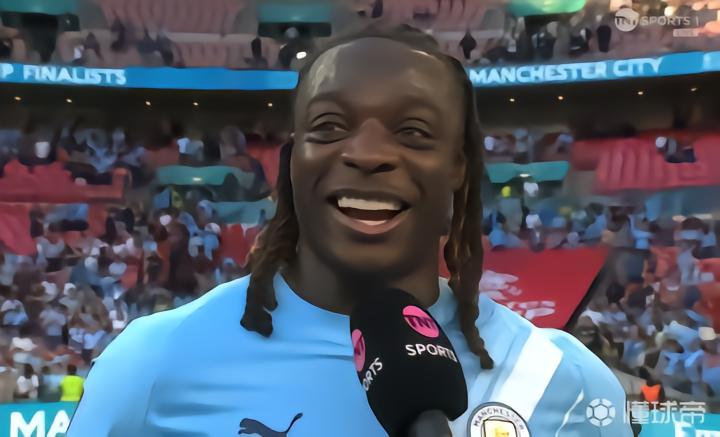 多庫(kù)是本賽季唯一成功過(guò)人100+英超球員，各項(xiàng)賽事已達(dá)133次