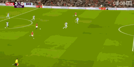 第43分鐘，B費助攻，謝什科破門，曼聯2-0